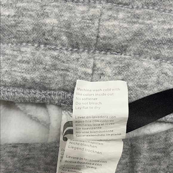 Fabletics Men's Shorts - Picture 7 of 7